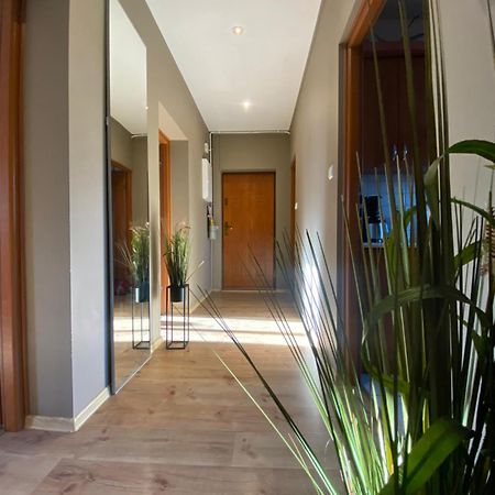 4 Pokoje - 86 M2 - 300 M Od Rynku Wroclaw Bagian luar foto